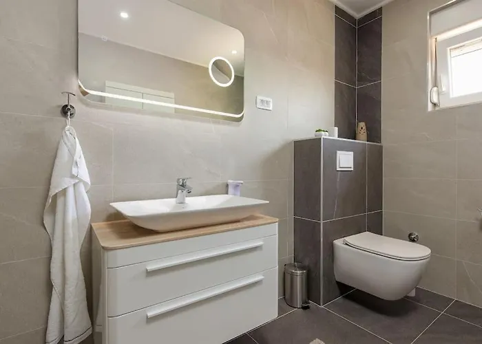 Villa Lux **** Benkovac