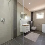 Lux **** * בנקובאץ