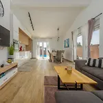 וילה Lux **** *